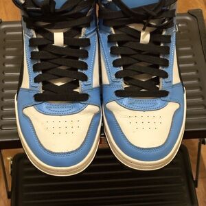 Puma Men's High-Top Sneakers in White and Light Blue